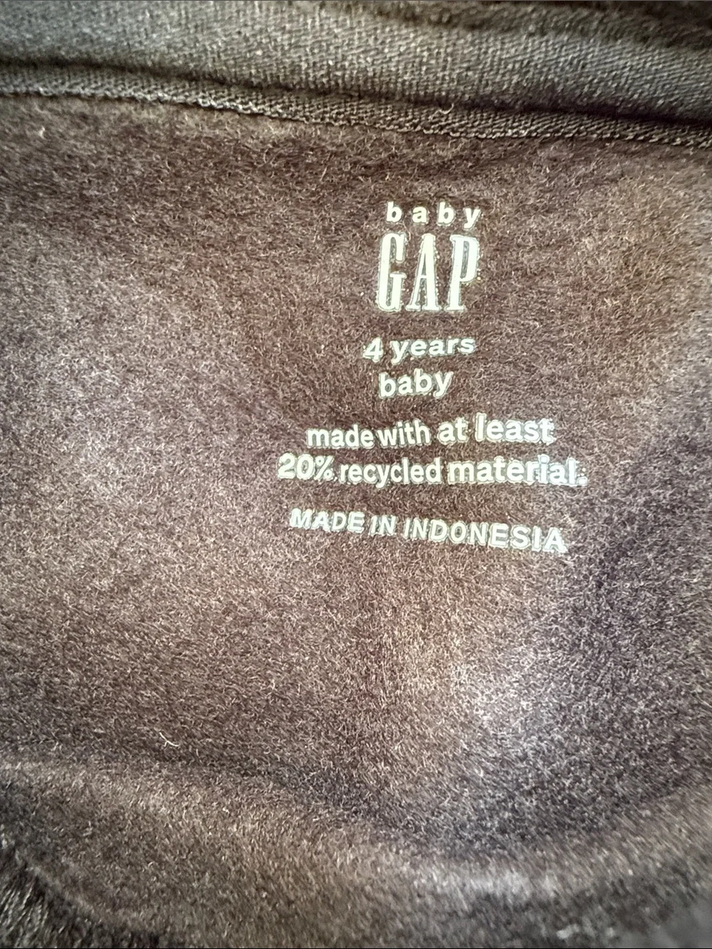 GAP black hoodie